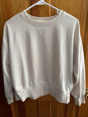 RDI Cream Women's Crewneck Sweatshirt